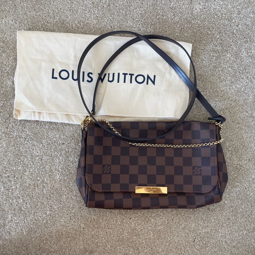 Louis Vuitton Daumier Favorite crossbody